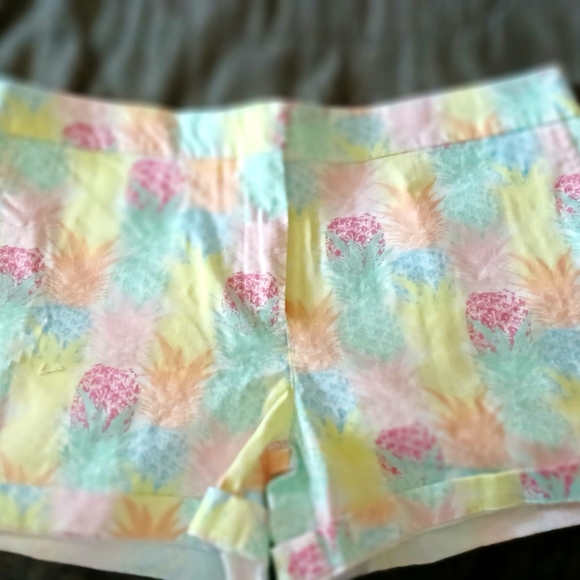 BOGO FREE Cynthia Rowley Women's Colorful Printed Shorts Size 4 NWOT - Picture 1 of 5